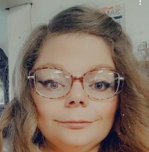 Meet your Posher, Mallory